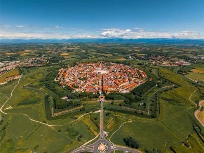 Palmanova e la sua bellissima pianta a stella.